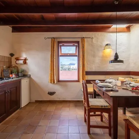 Semesterbostad Casa Margarita 4 Mala